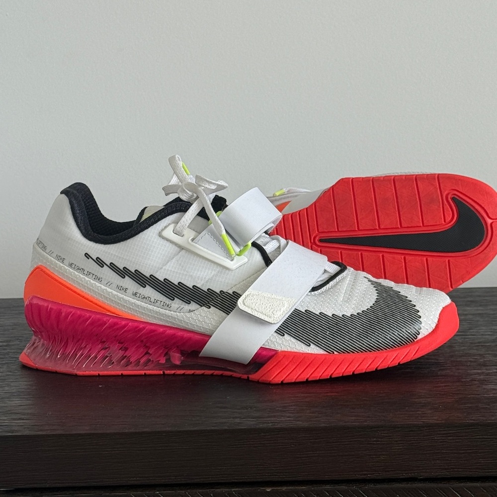 Nike Romaleos 4 Women Lifting Shoes - Picture 2 of 4